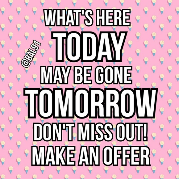 5/$25🌻NWT Victorias Secret PINK Bikini Top Cover - Picture 3 of 3